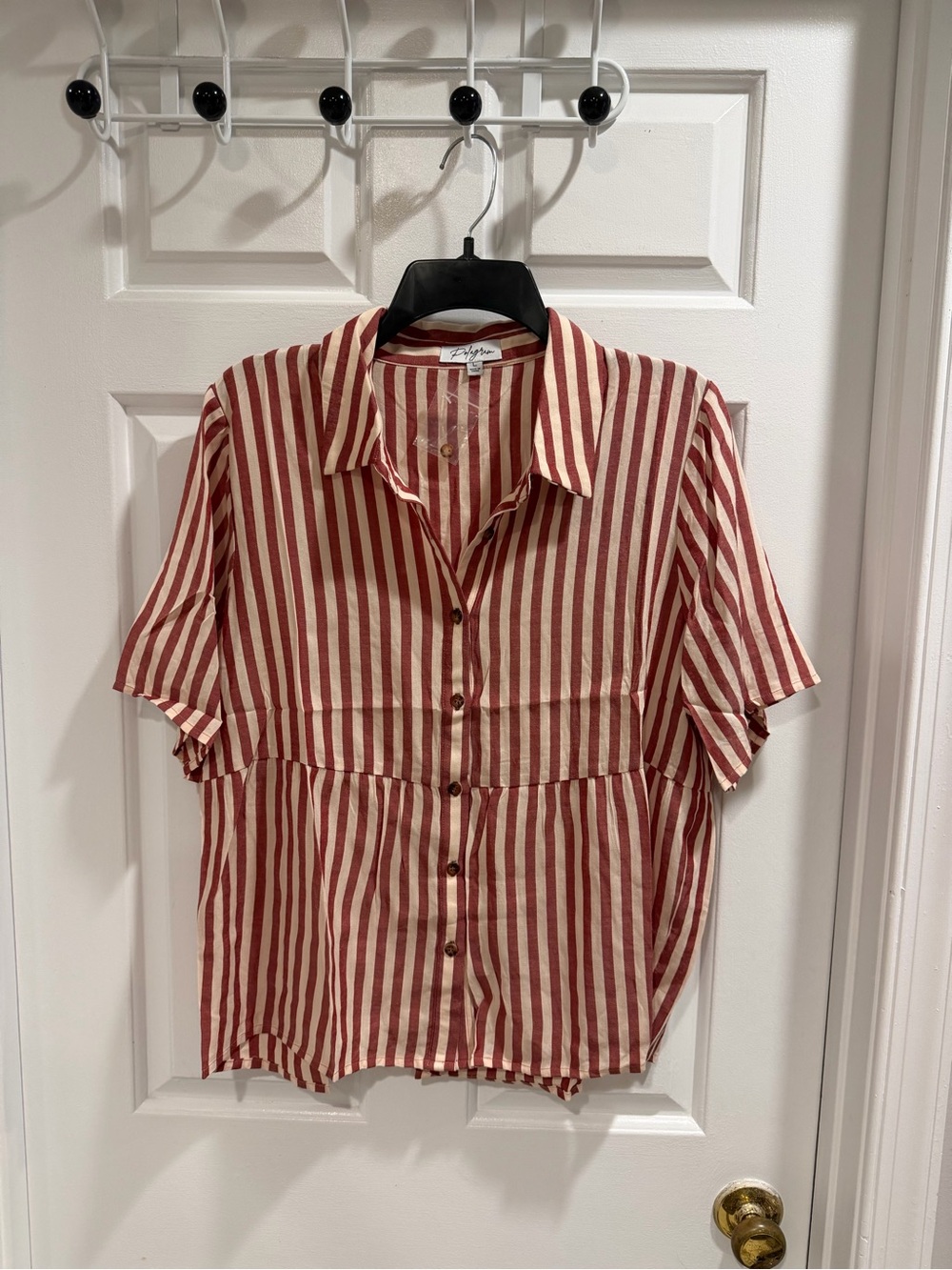 New NWOT Polagram  Button-Front  Top - Red & tan - Sz L 100 Rayon